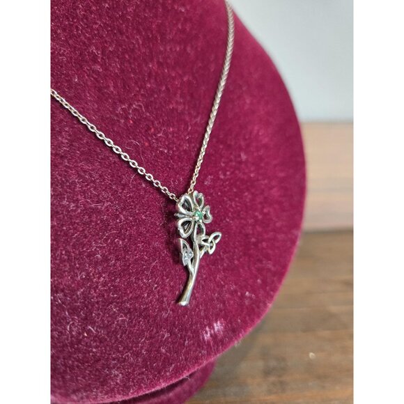 Franklin Mint Celtic Rose Flower Pendant FM83 Sterling Silver with Tiny Emerald - Picture 3 of 10